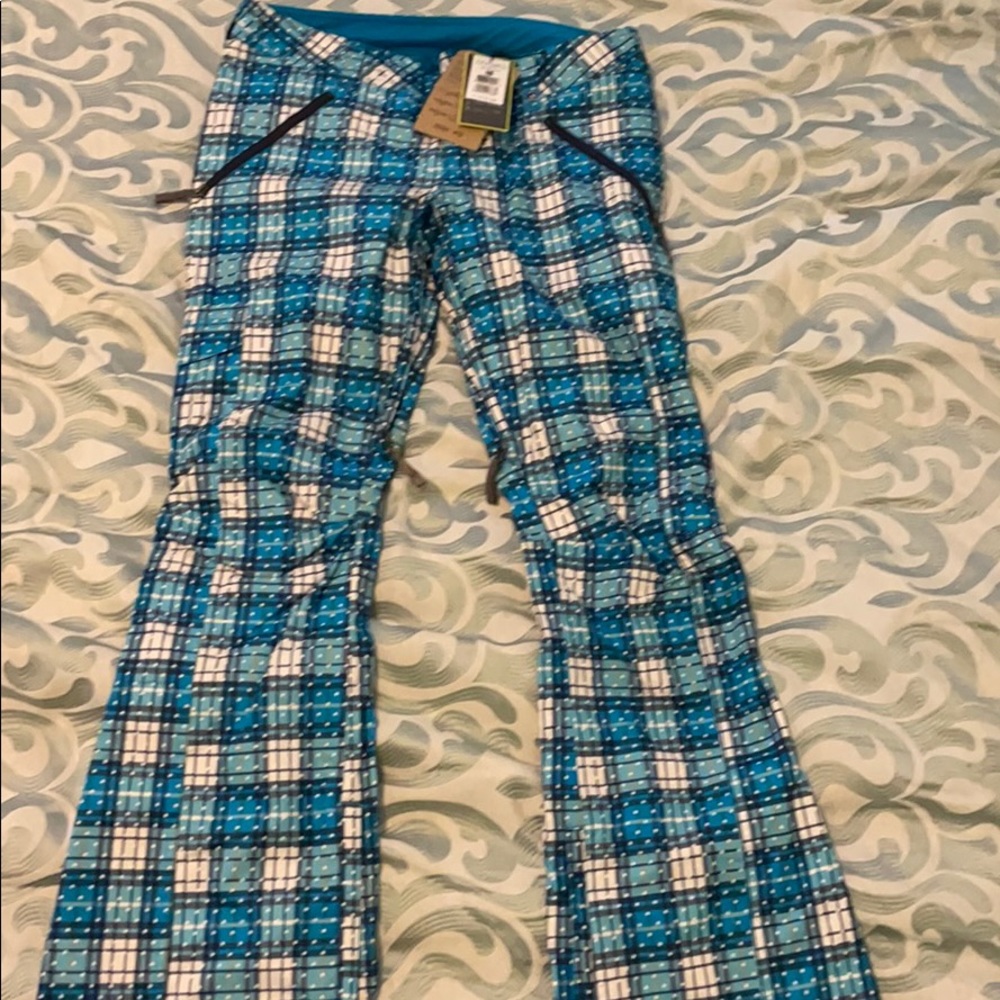 Snowboarding pants